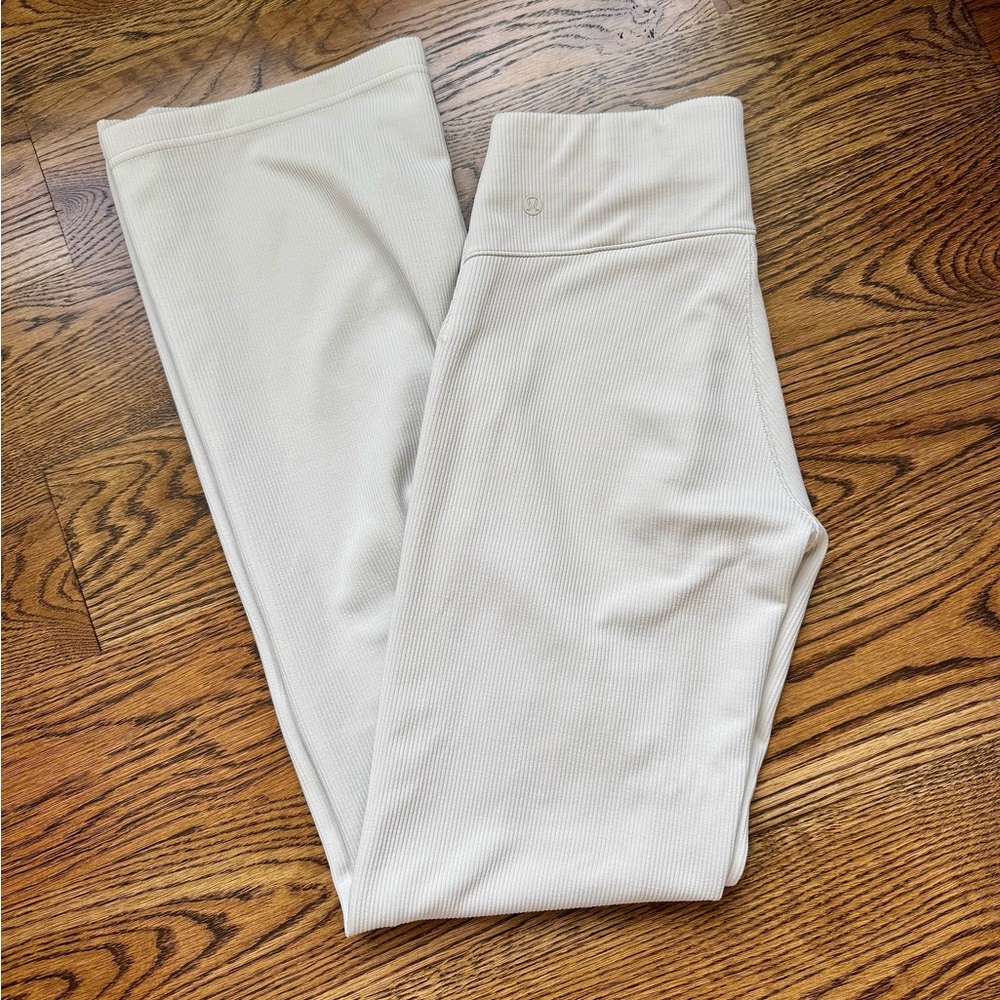 ✨Lululemon✨ Ribbed Flare Leggings